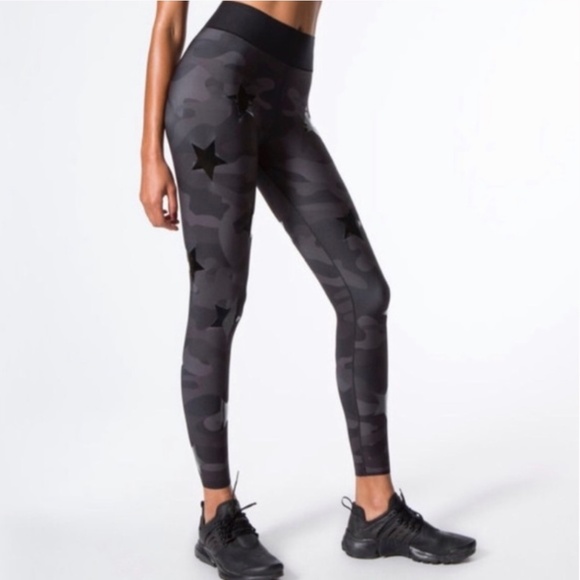 Ultracor Lux Ultra Knockout Camo Star Print High Rise Leggings Size Small - Picture 5 of 12